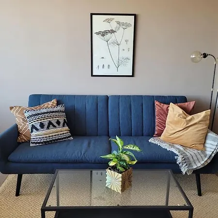 Renovated In The Centre Apartment